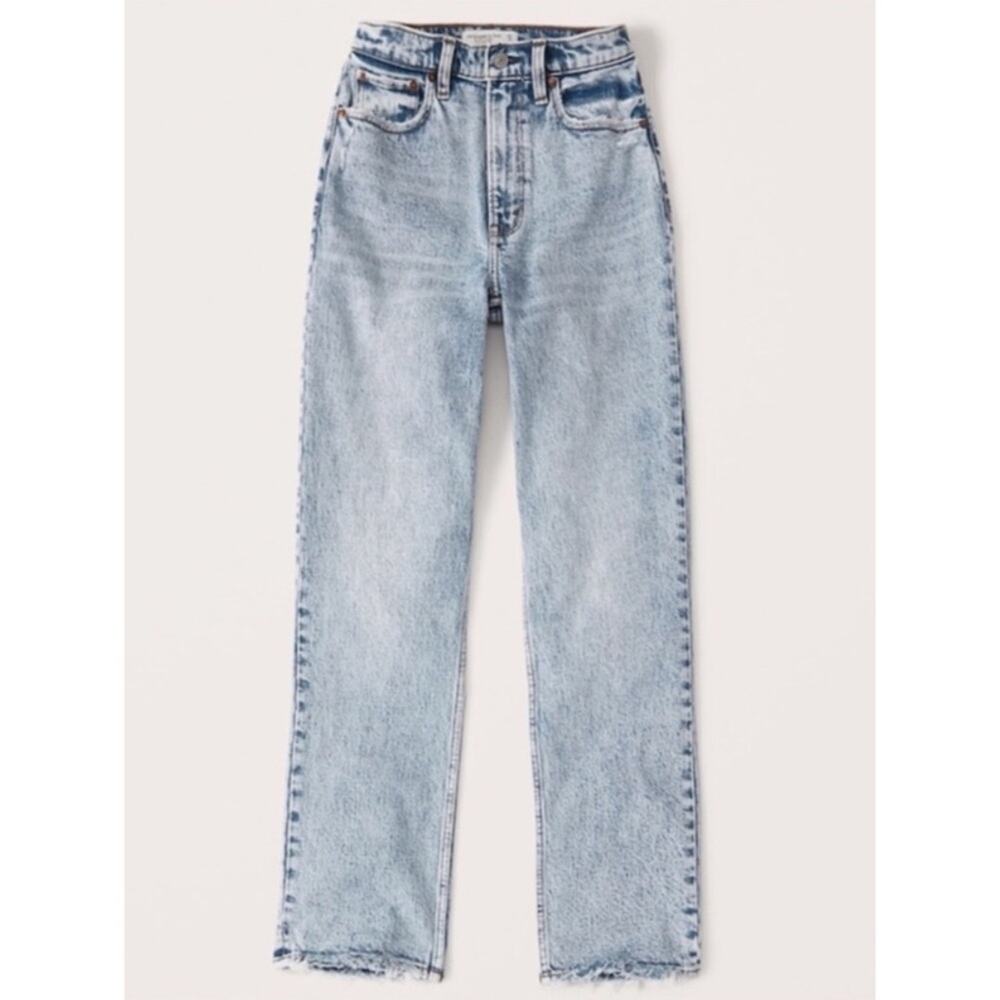 Abercrombie & Fitch 90s Ultra High Rise Light Acid Wash Straight Jeans - Picture 4 of 13